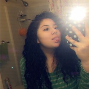 Meet your Posher, Selina